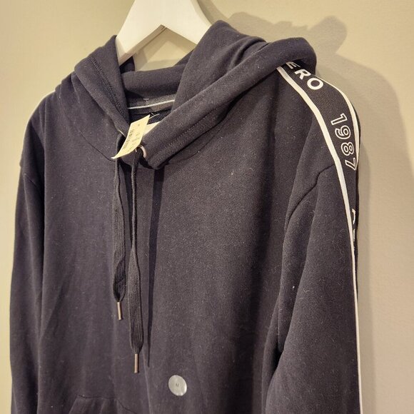 Aeropostale Hooded Sweatshirt Black Grunge Emo Streetwear Vibes - Size M - Picture 3 of 6